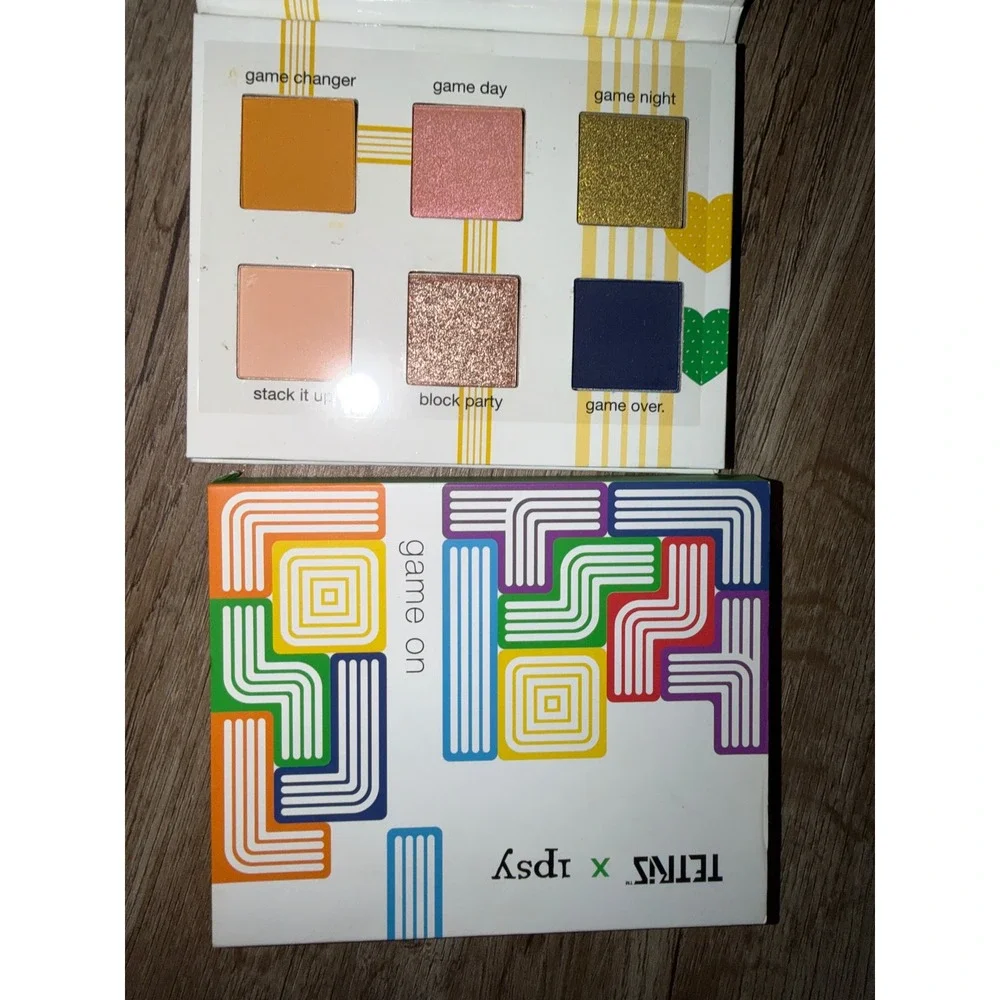 Tetris x Ipsy Eyeshadow Palette Game On Matte Shimmer Metallic Retro Gaming